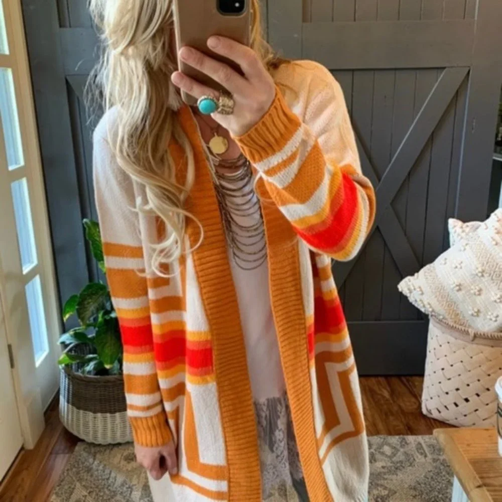 New Aztec Tribal Print Western Long Cardigan Sweater Beth Dutton Yellowstone - Picture 3 of 8